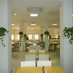 بيت شباب ألبيرغ إينتورجوفان
