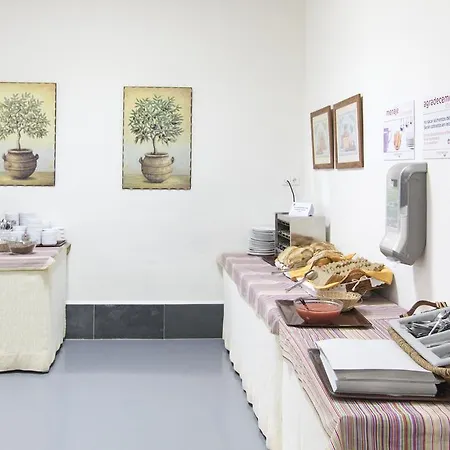 马贝拉少年旅馆 * 马尔韦利亚