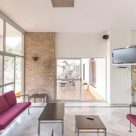 马贝拉少年旅馆