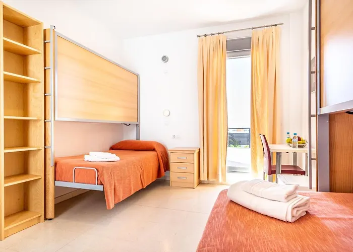 Inturjoven Hostel