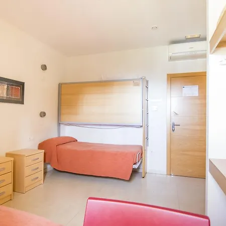 Hostel Inturjoven Μαρμπέλλα