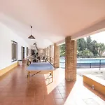 Inturjoven Hostel
